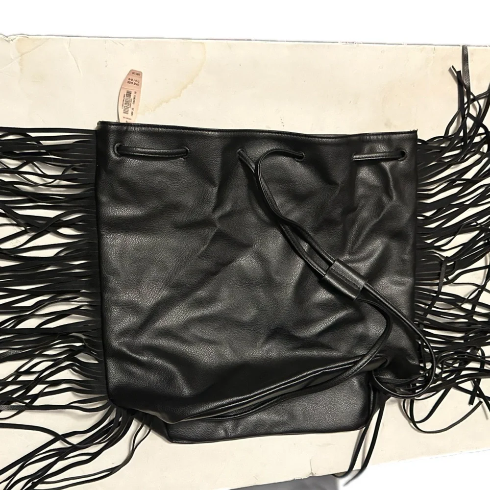 Victorias Secret‎ black fringe bag-NWT - Picture 3 of 5